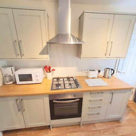 Bassett Flat With 2 Bedrooms And Superfast Wi-Fi 锡廷伯恩 外观 照片
