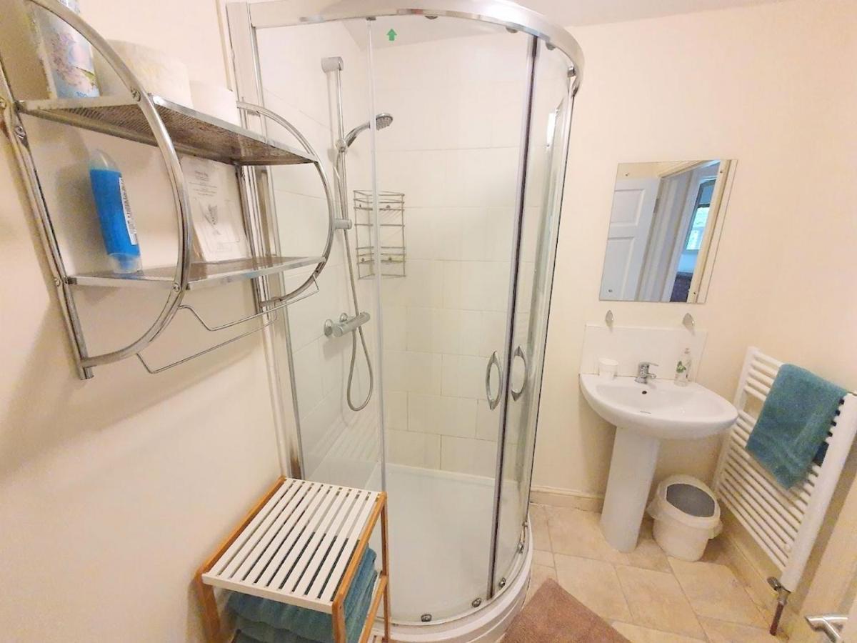 Bassett Flat With 2 Bedrooms And Superfast Wi-Fi 锡廷伯恩 外观 照片