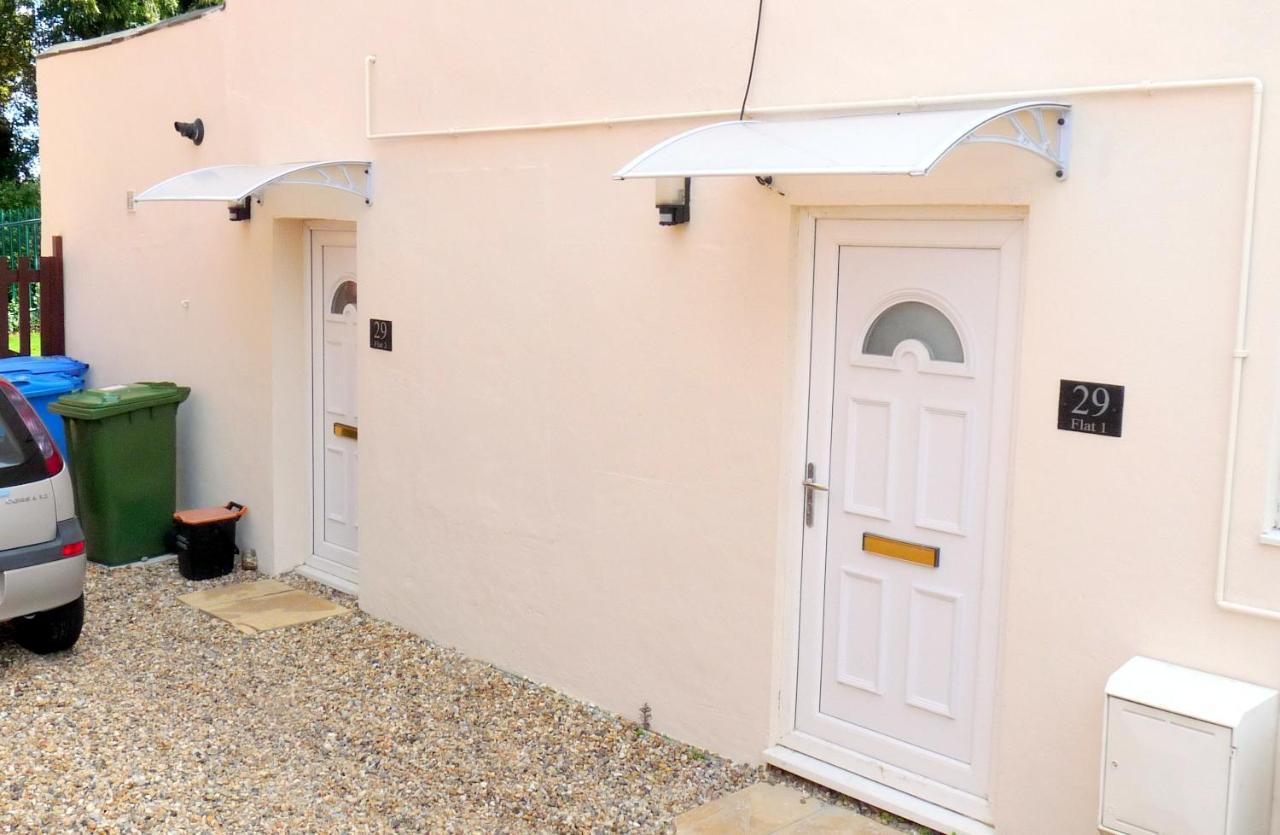 Bassett Flat With 2 Bedrooms And Superfast Wi-Fi 锡廷伯恩 外观 照片